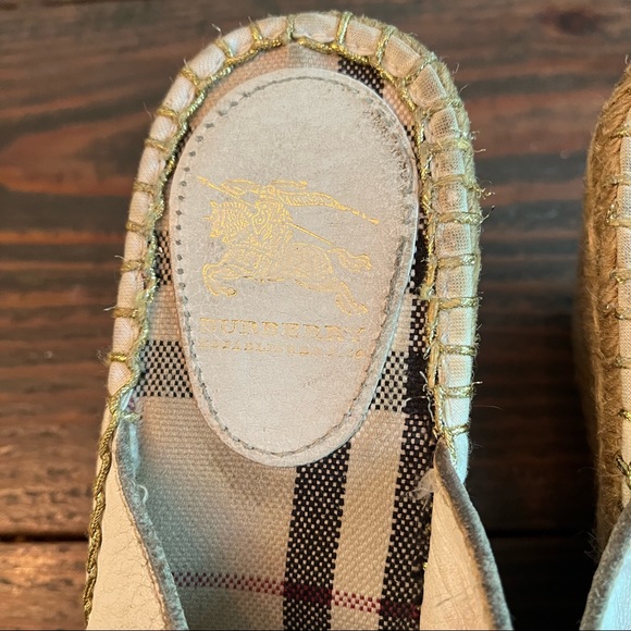 Burberry Shoes Burberry White Espadrille Wedge Thong Sandals Size 8 - Picture 2 of 9